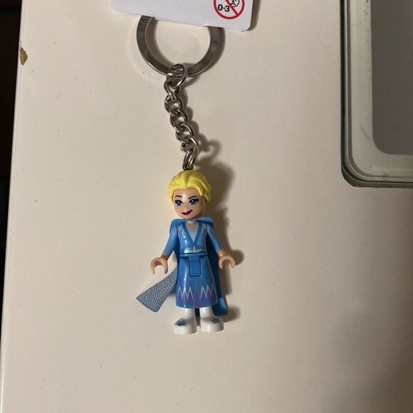 New LEGO Disney Frozen 2 Elsa Keychain - Picture 4 of 5